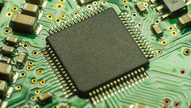 收購(gòu)【Intel】現(xiàn)場(chǎng)可編程門(mén)陣列：Stratix IV FPGAs、SoC FPGAs、Cyclone 10 FPGAs、Arria FPGAs